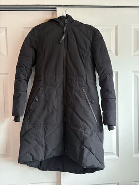 Guess Women’s Black Hooded Insulated Winter Coat medium